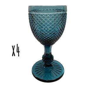 Set of 4 Blue Diamond Point Glass Water Goblets / Wine Glasses